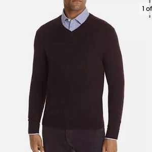 Bloomingdales Men’s Sweater V Neck
